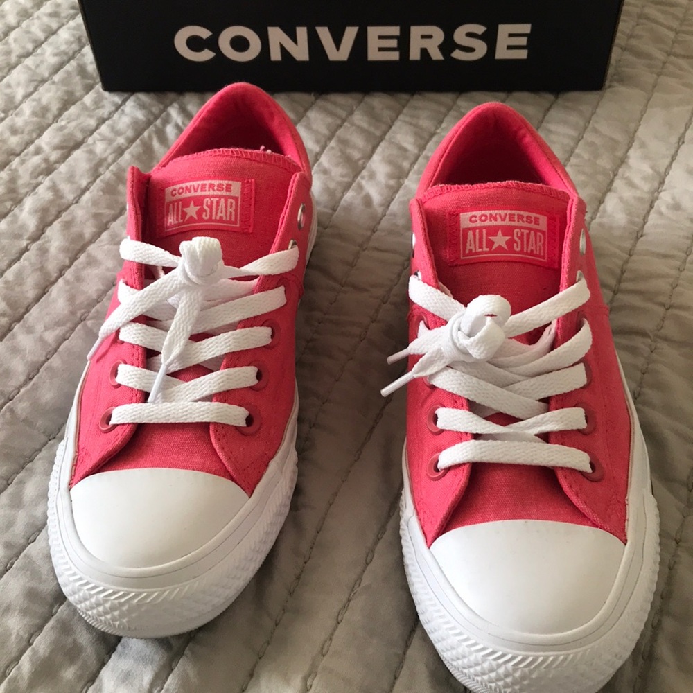 Converse - Picture 4 of 7